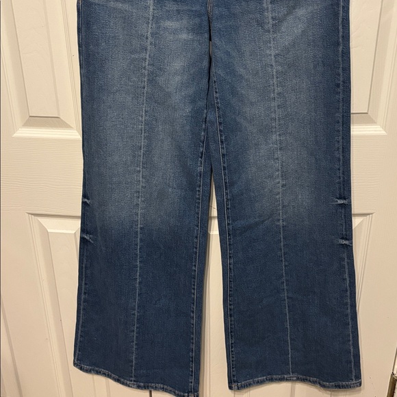Good American Good Waist Palazzo Jeans - Picture 5 of 14